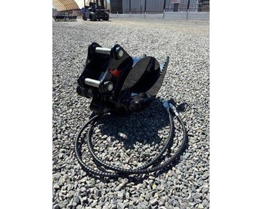 Roo Attachments - Claw Grapples | SK 2T Hydraulic Grab