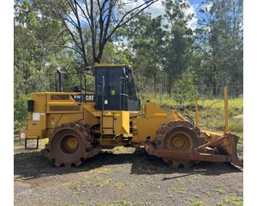 Caterpillar - Padfoot Roller / Compactor | 2012 815F 2 