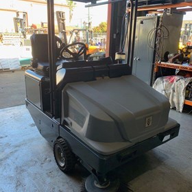 Used LPG Ride-On Sweeper | KM130/300R