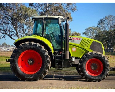 John Deere - Used Farm Tractor 4WD CLAAS AXION 840 240HP 