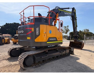 Volvo - 2024 Volvo ECR235EL hydraulic excavator