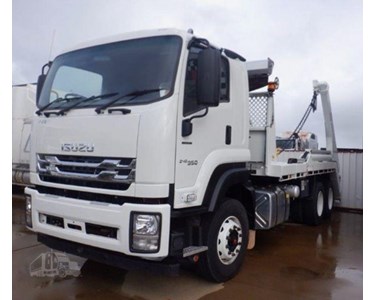 Used Hooklift Truck | 2020 ISUZU FXZ240-350 