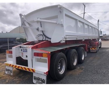 AAA - Used Side Tipper Trailer | SEMI Tri Axle Side Tipper