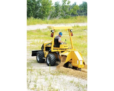 Ride-On Trencher 48.5 kw | RTX550