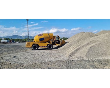 Carmix - Carmix 5.5XL Self Loading Mixer