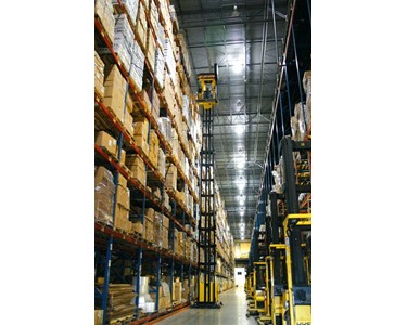 Hyster - Warehouse Narrow Aisle Forklift Truck | C1.0-1.5 Series