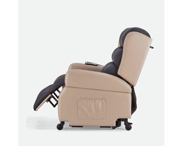 Aspire - ALTITUDE Vertical Lift Chair