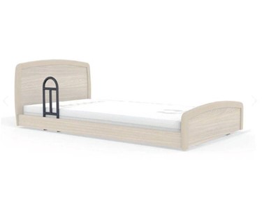 Wentworth - Floorline Bed | Empresa