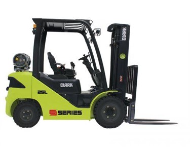CLARK - LPG Forklift 2.5 to 3.5 tonne S-Series