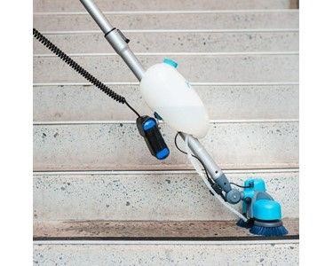 i-team - Battery-Powered Small Floor Scrubber | i-scrub 21B 