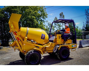 Carmix - Carmix ONE Self Loading Concrete Mixer