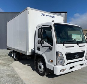 Pantech Truck | Mighty EX4/6 Pantech 6 Pallet
