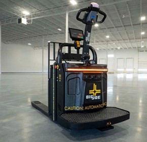 Debunking 3 Myths About Autonomous Mobile Robots (AMRs)