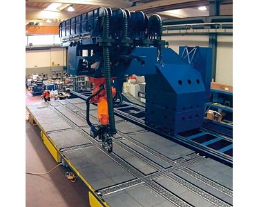 Large Format Steel Plate Welding | Rail Vehicle Production Line (RVP)