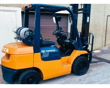 Toyota - Forklift | 7FG25