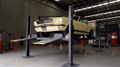 Setting up a 4 Post Car Hoist