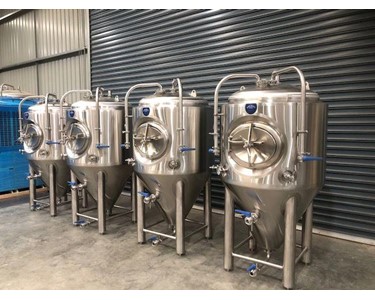 Barry Brown & Sons - Insulated & Jacketed Stainless Steel Tank Fermenter 500L
