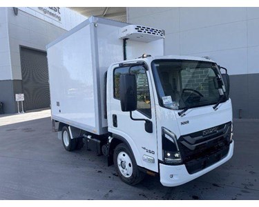 Isuzu - NNR 45-150 DT D28 Refrigerated Truck