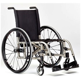 Folding Wheelchair | Catalyst 5Ti