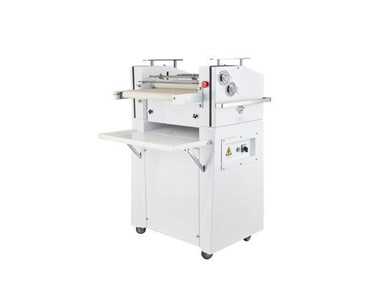 Macadams Mac 500 Roll Moulder