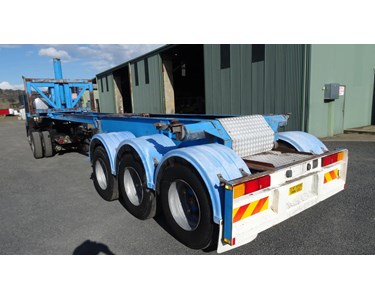 Barker - Used Skel Trailer | Heavy Duty Tri Axle 20ft Tipping
