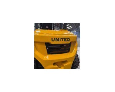 United - R-Series All Terrain Forklift | 2.5-3.5 Tonne