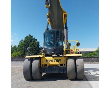 Hyster - Used Hyster RS45-31CH Reach Stacker | Sydney