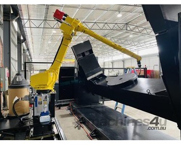 Fanuc - FANUC ArcMate M710iC/12L Industrial Welding Robot