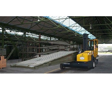 Combilift - Multi-Directional Side Loader | SL-Series
