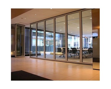Hufcor -  Glass Partition & Wall I Operable Glasswall 5600