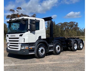 Used Hooklift Truck | 2006 SCANIA P340