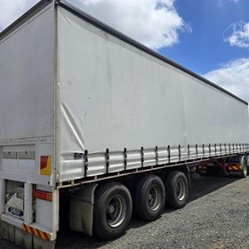 Used Curtainsider Trailer | 2009 MAXITRANS ST3 
