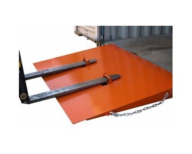 Eastwest - Forklift Container Ramps 