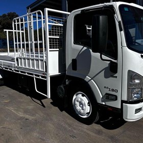 Used Tray Truck with Loader | 2018 NQR 80/190