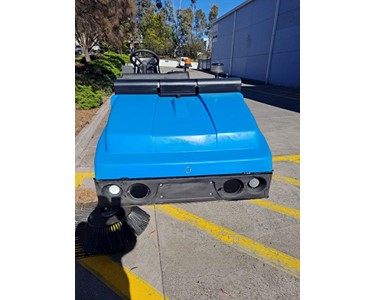 Conquest - PB180DK4 Ride-On Sweeper – Quality Pre-Own