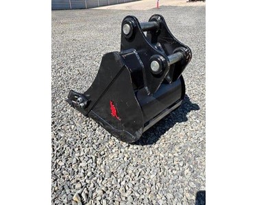 Roo Attachments - GP Buckets | SK30 3T GP 450