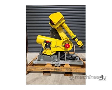 FANUC R-2000iA-165R Robot - High-Speed and Reliable