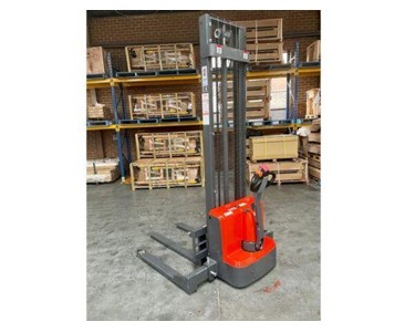 Jialift - Adjustable Electric Straddle Stacker | CL1335GHY-W Clearance