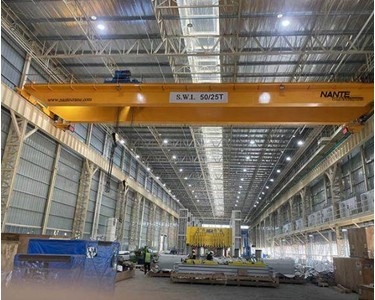 Double Girder EOT Overhead Crane | Winch | Lifting Capacity 10t-300t