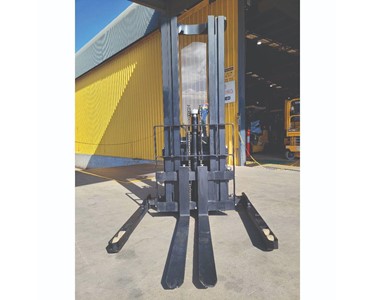 United - Used A-Series 1.2T Walkie Stacker