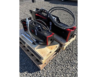 Roo Attachments - Excavator Hydraulic Hammer 1.7t - 36t