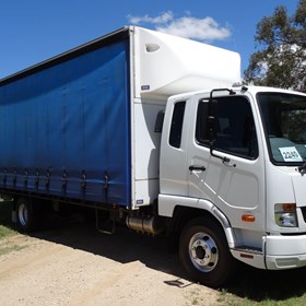 Used Curtainsider Truck | Fuso Fighter 1024