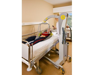 Handi Rehab - Mobile Patient Lifting Hoist with tilting spreader bar 2610 (Victor)