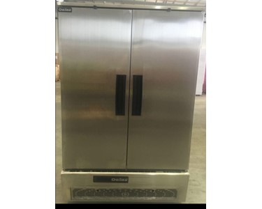 Orford - Commercial Glass Door Fridge | EB30R-sn-a 900 Litre 