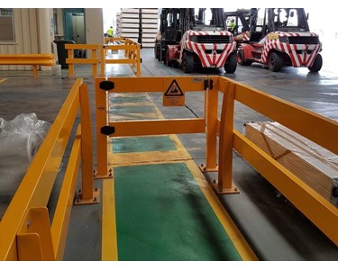Verge Safety Barriers Double V-Gate 1520W - BV054