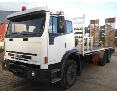 Iveco - Used Beaver Tail Tray | Acco 2350 (D01056)