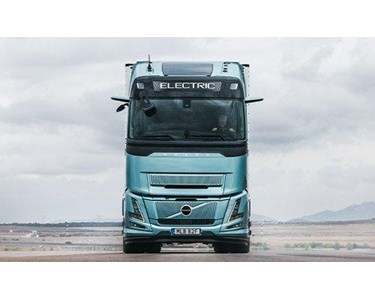 Volvo - FH Aero Electric Truck