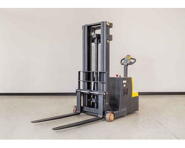Liftsmart - Counterbalance Stacker 800kg | CB08-i 