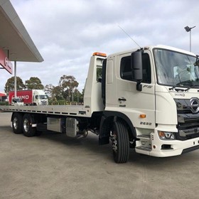 FS 2632 Tow & Tilt Tray Truck