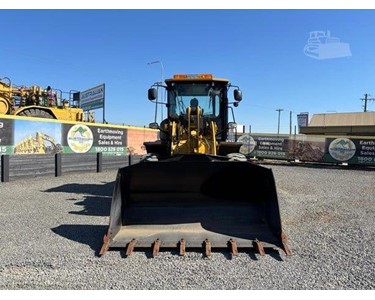 Caterpillar - Used Wheel Loaders 924K